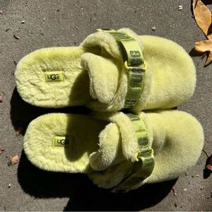 UGG Unisex Fuzzy Lime Slippers